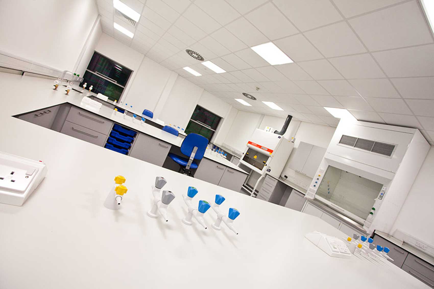 laboratory design, build, refurbishment and fit out solutions from InterFocus